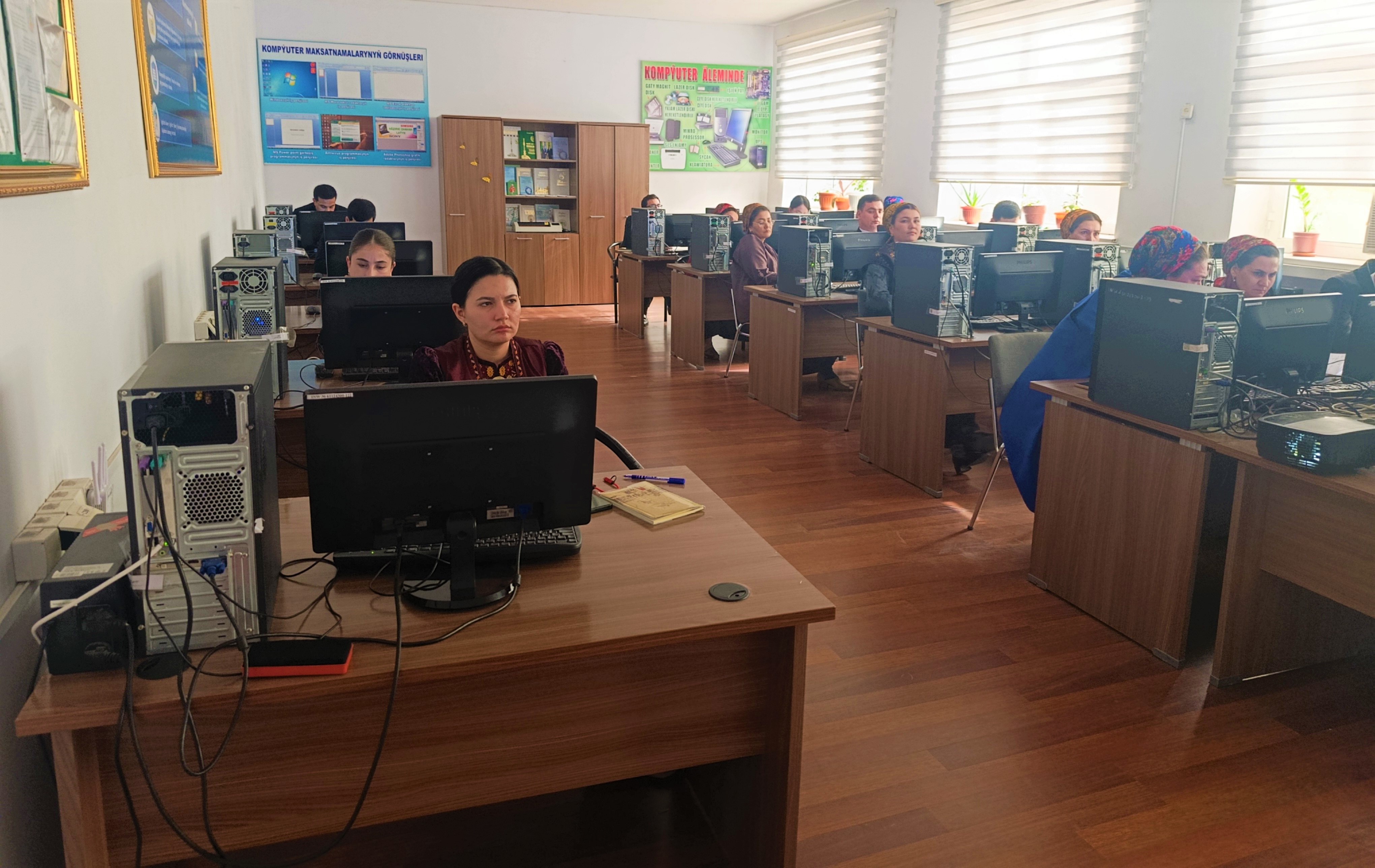 Emeli aň boýunça mugallymlar üçin onlaýn seminar guraldy