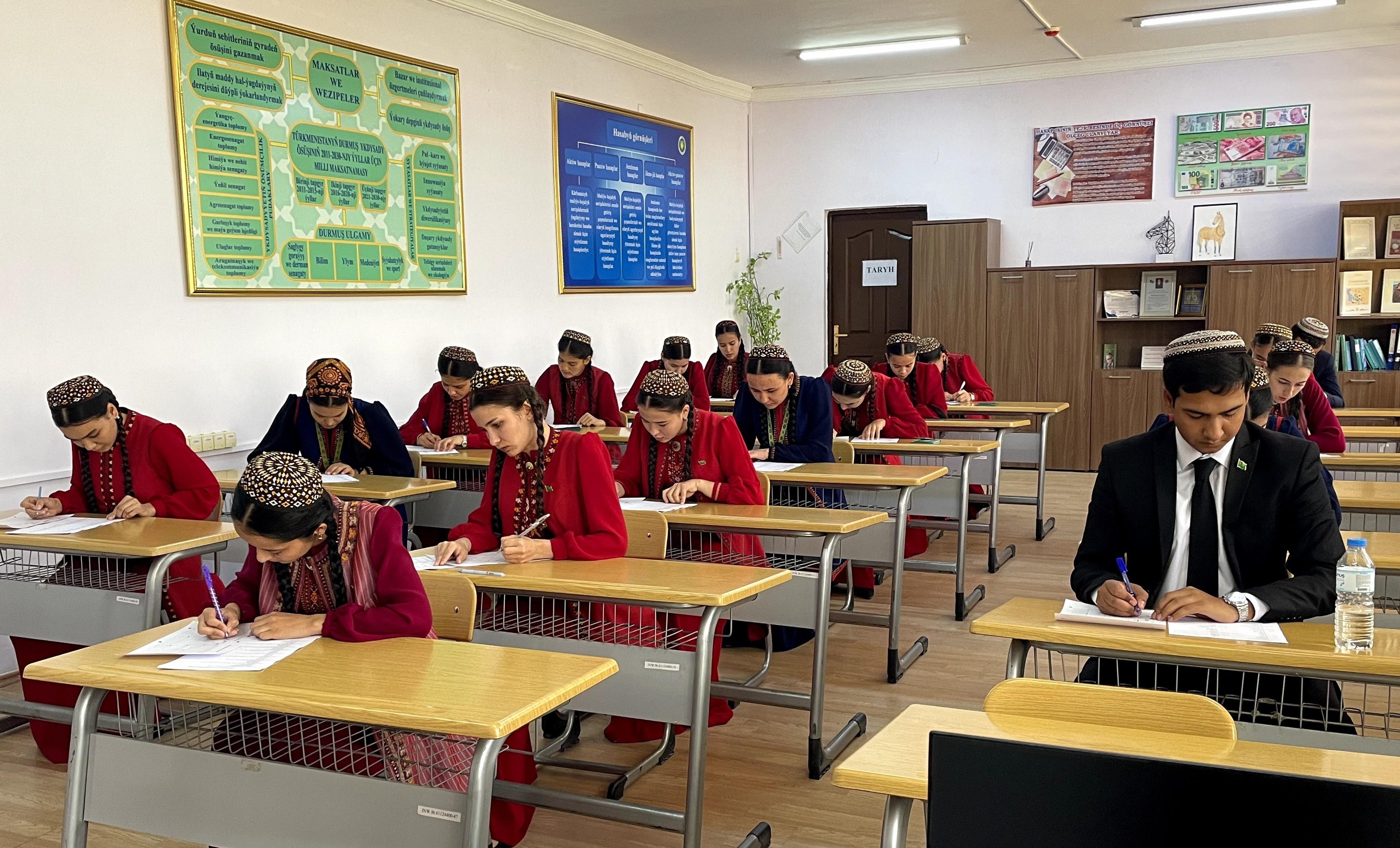 Welaýat ders bäsleşigi geçirildi